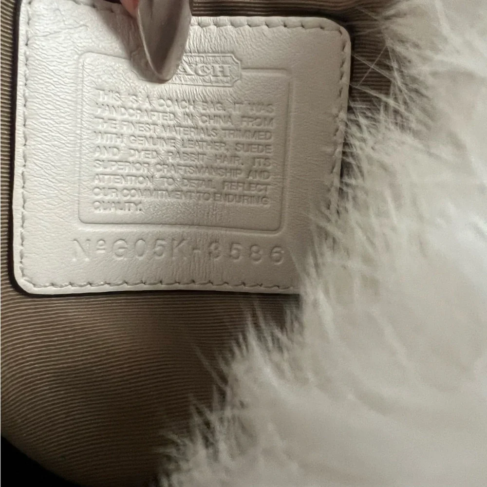 VINTAGE COACH White Fur Trimmed Nylon and Leather SoHo Bag 🤍✨ *rare*
